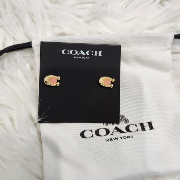 🔹️COACH 🔹️signature Stone stud Plated Brasd Earrings  [ Sold Out] - Picture 4 of 9